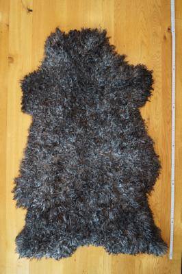 Sheepskins - Gotland - incredible-gotland-sheepskin-black