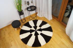 Sheepskins - Round carpets - stunning-round-carpets-sheepskin-adam-leather