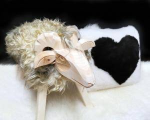 Sheepskins - Wooden Sheep  - 79326731