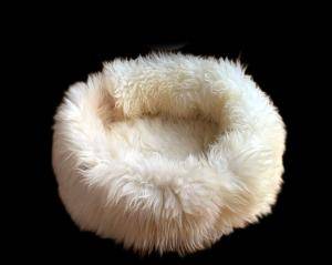 Sheepskins - Dog beds, dog basket - bogbed