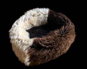 Sheepskins - Dog beds, dog basket - dogbedtannery