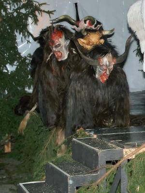 Sheepskins - Long haired sheepskin for Krampus costume - krampussalzburgdddwithbishopandangel