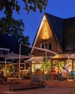 Sheepskins - Bio - sheepskins decorate the terraces of Belgian restaurants!