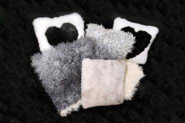Sheepskins - Natural sheepskin pillows