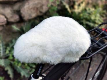 Bicycle seat cover (1)