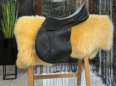 Sheepskin saddle pad (8)