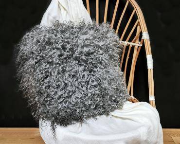 Pillow (2)