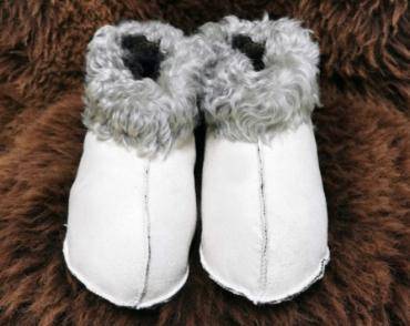 Slippers (3)