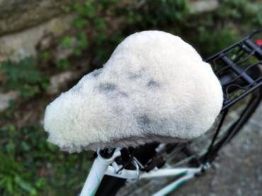 Bicycle seat cover (2)